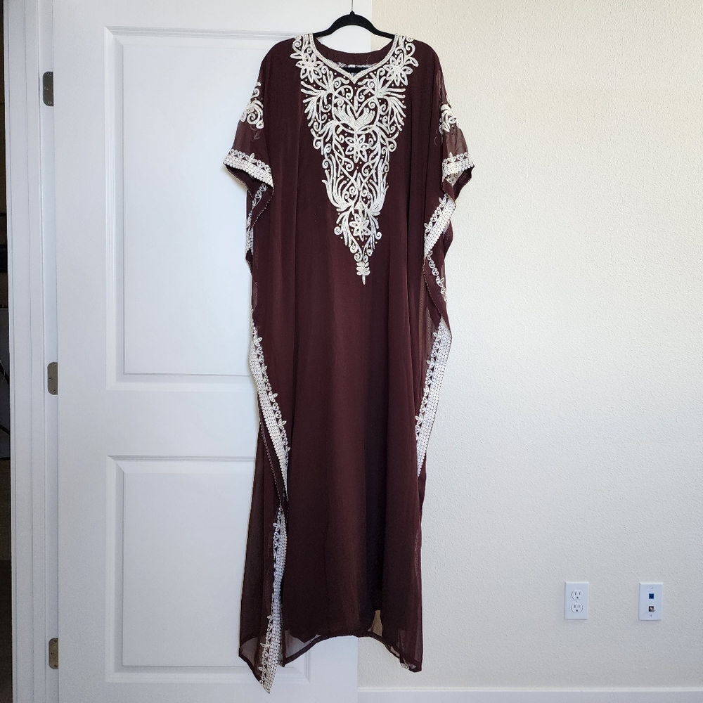 Kaftan - Brown/White Short Sleeves XXL - Video